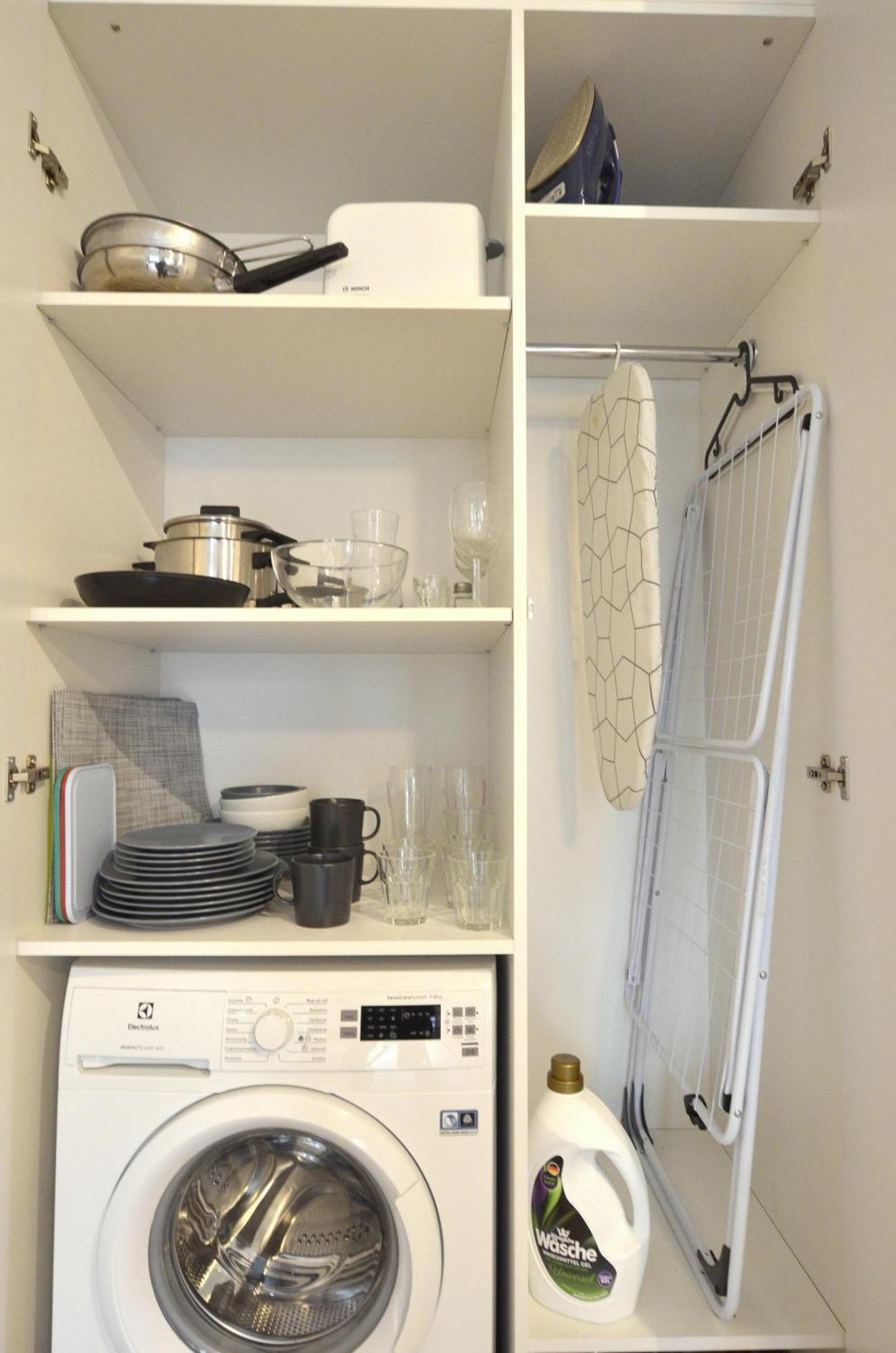 Private Parking, Secure Building - Old Town & Main Station Apartment *