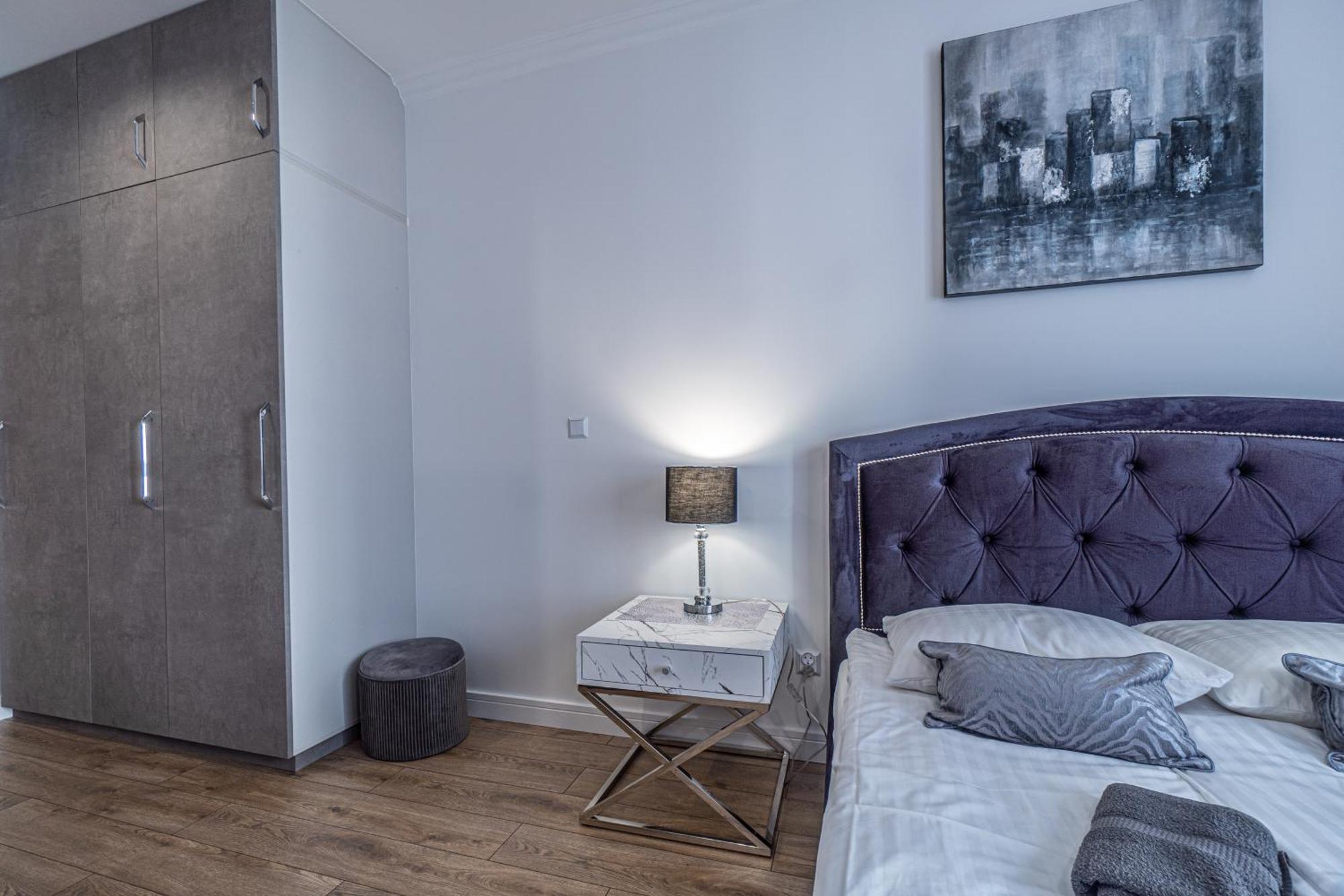 Apartment Private Parking, Secure Building - Old Town & Main Station Danzig