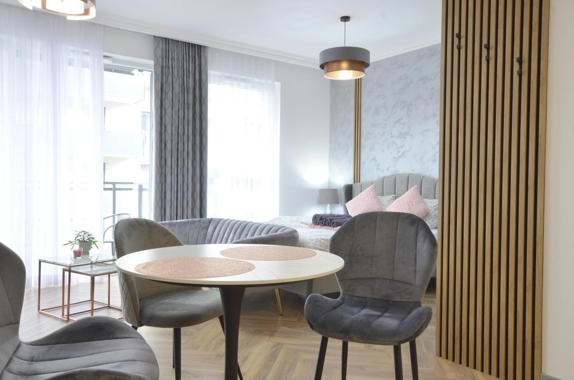 Apartment Private Parking, Secure Building - Old Town & Main Station Danzig